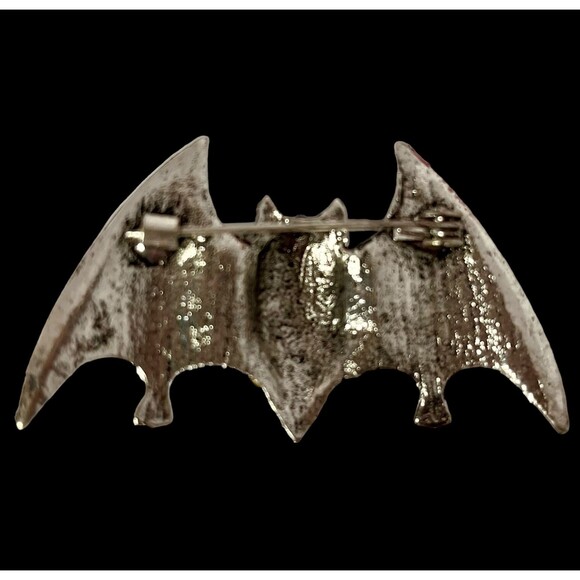 Stunning Elegant Halloween Bat Pin  - Sparkling Rhinestone Brooch - Picture 5 of 8